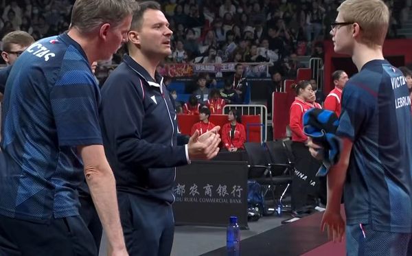 德国队完胜法国队,王皓关键制胜 德国队完胜法国队,王皓关键制胜