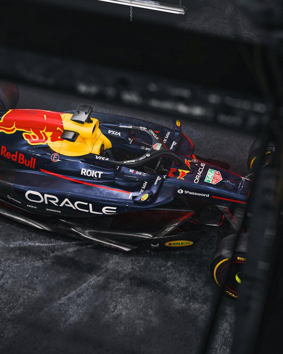 索伯车队轻取红牛二队，塞恩斯高光表现