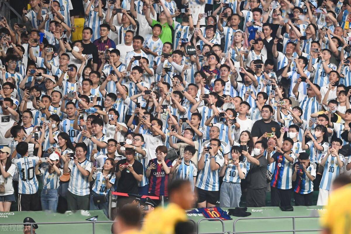 阿根廷完胜土耳其,梅西统治全场 阿根廷完胜土耳其,梅西统治全场