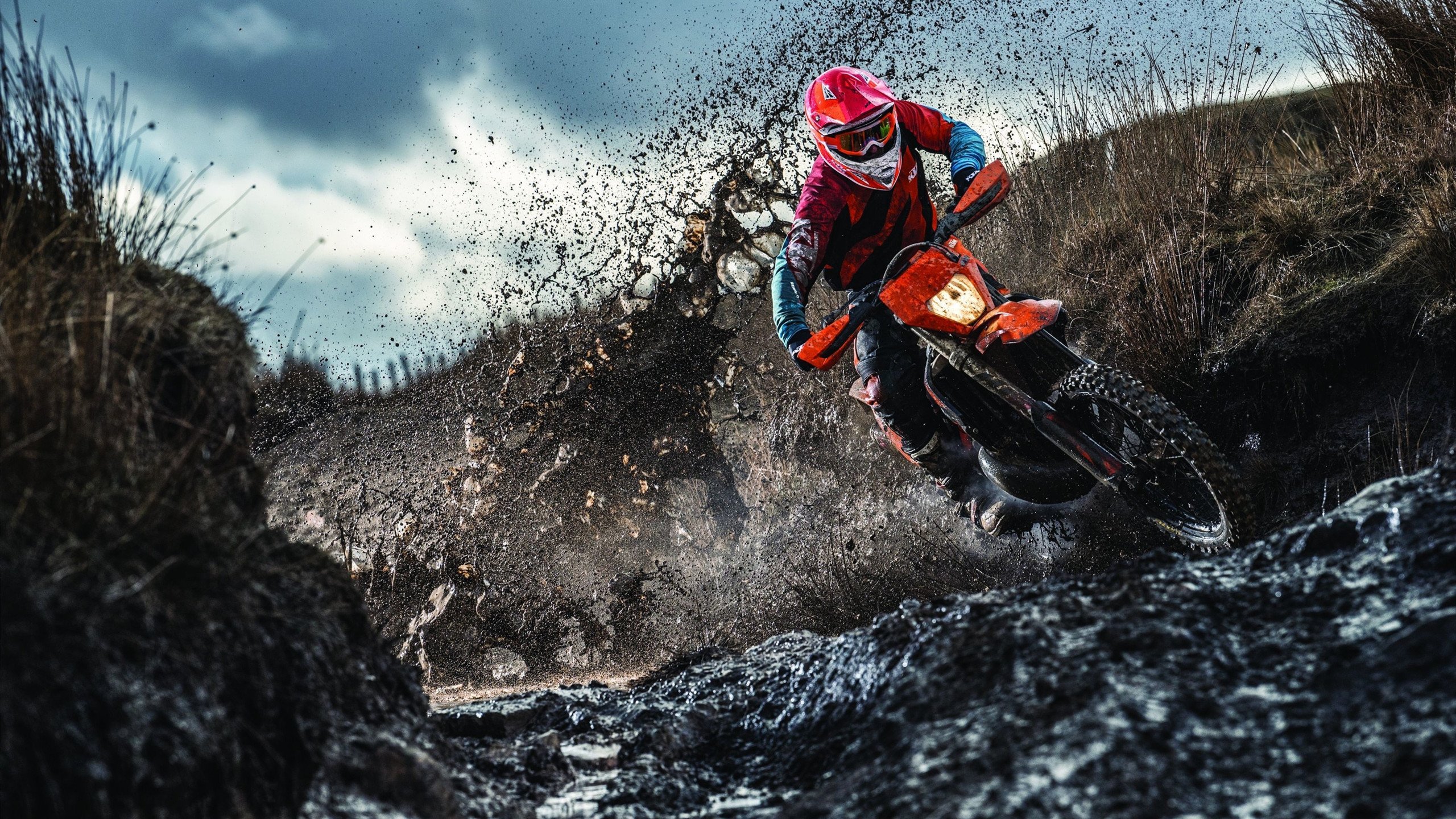 奥亚尔萨瓦尔爆发，从瑞士打穿尼斯，看现代足球的体系破壁者