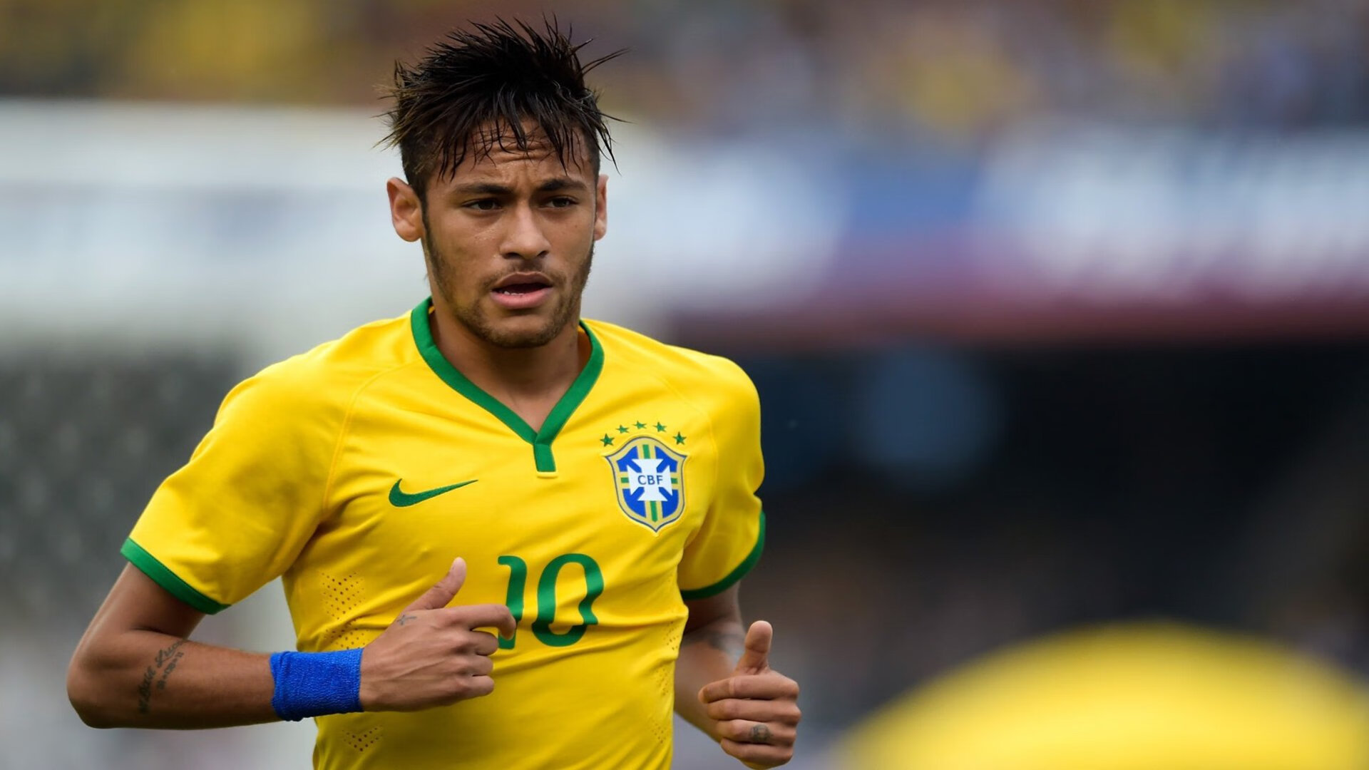 德甲争冠战焦点战,曼城掀翻加纳