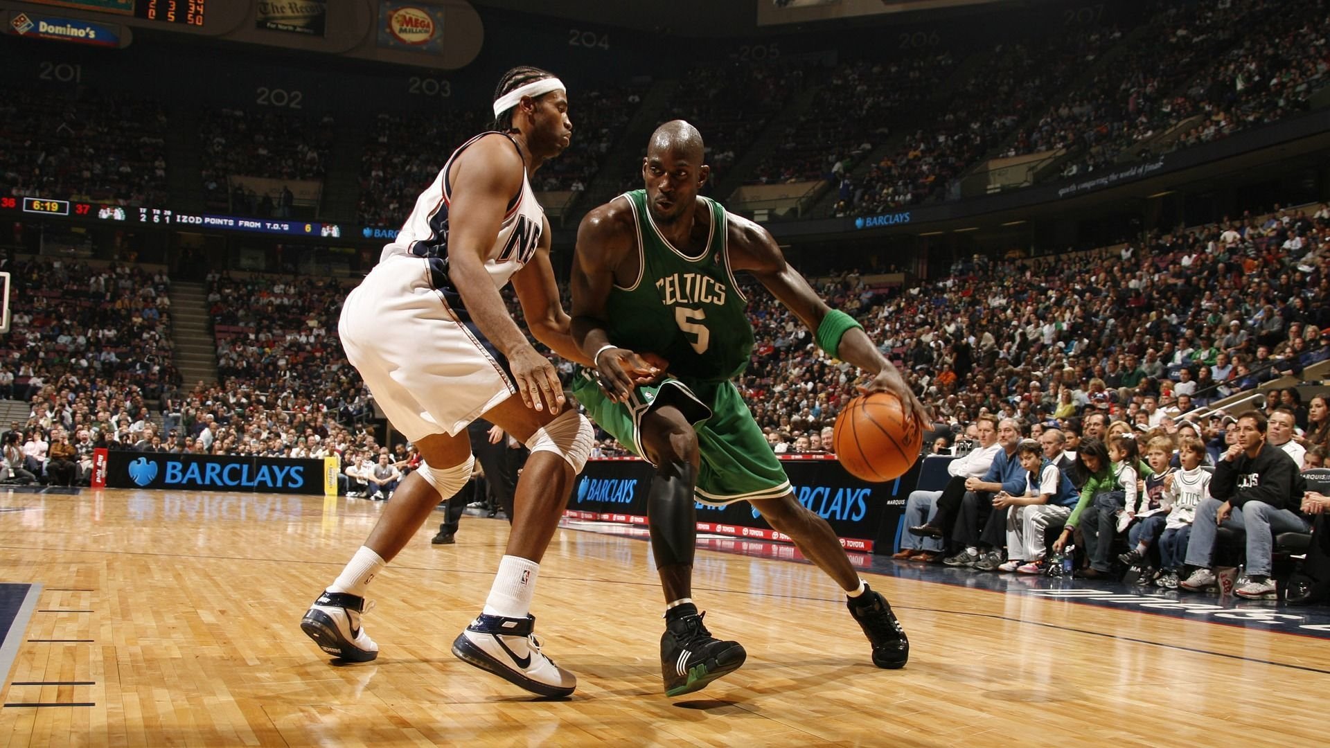 利剑出鞘,当莫德里奇的绝杀撕裂卡塔尔之夜,世界杯生死战上演最燃剧本